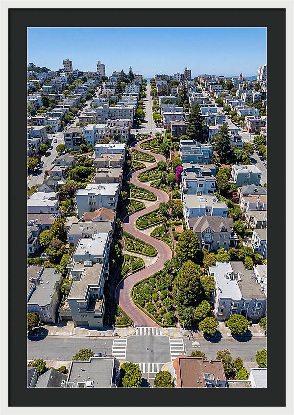 Lombard Streets Iconic Curves
