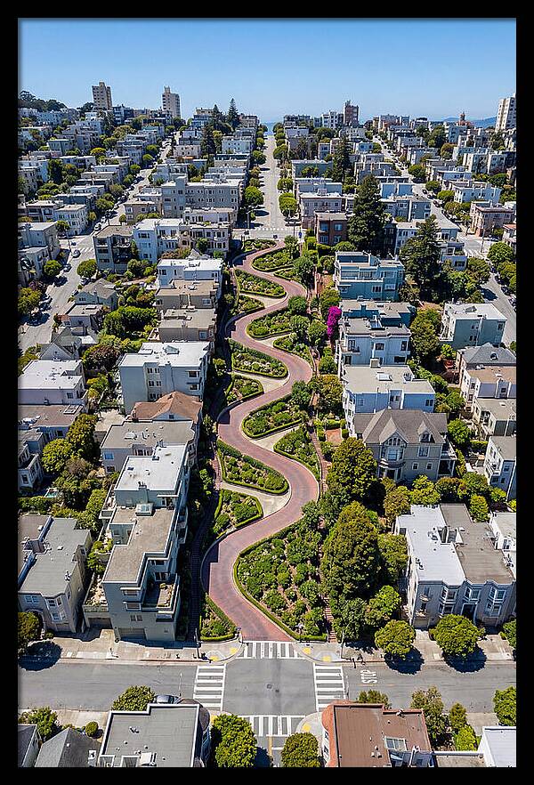 Lombard Streets Iconic Curves