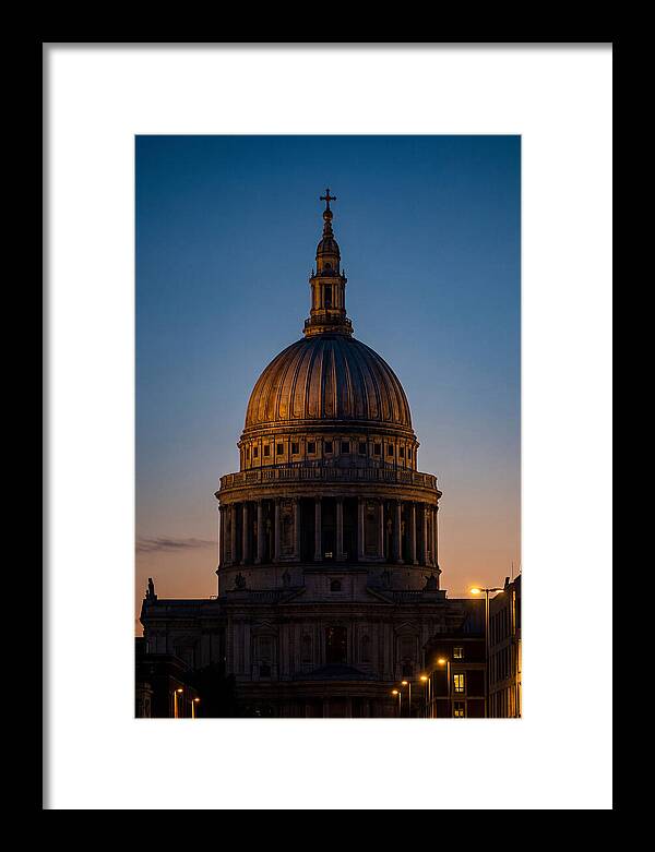 Londons Majestic St Pauls Cathedral
