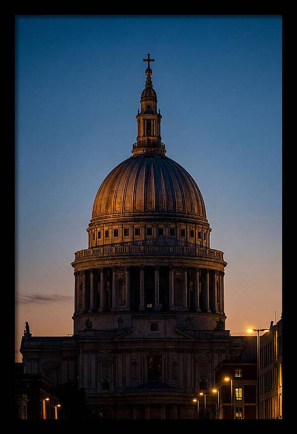 Londons Majestic St Pauls Cathedral
