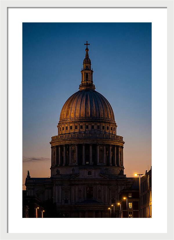 Londons Majestic St Pauls Cathedral