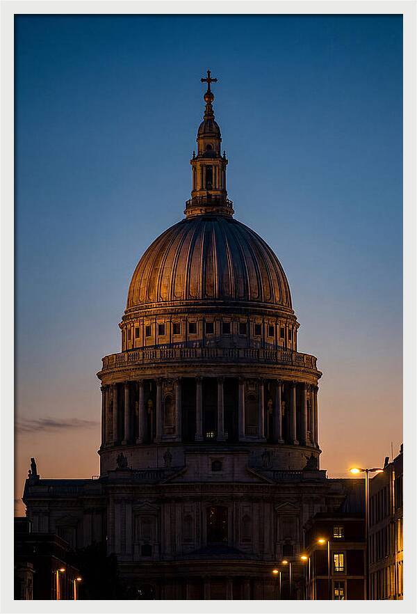 Londons Majestic St Pauls Cathedral