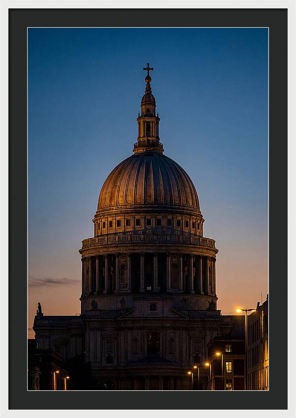 Londons Majestic St Pauls Cathedral