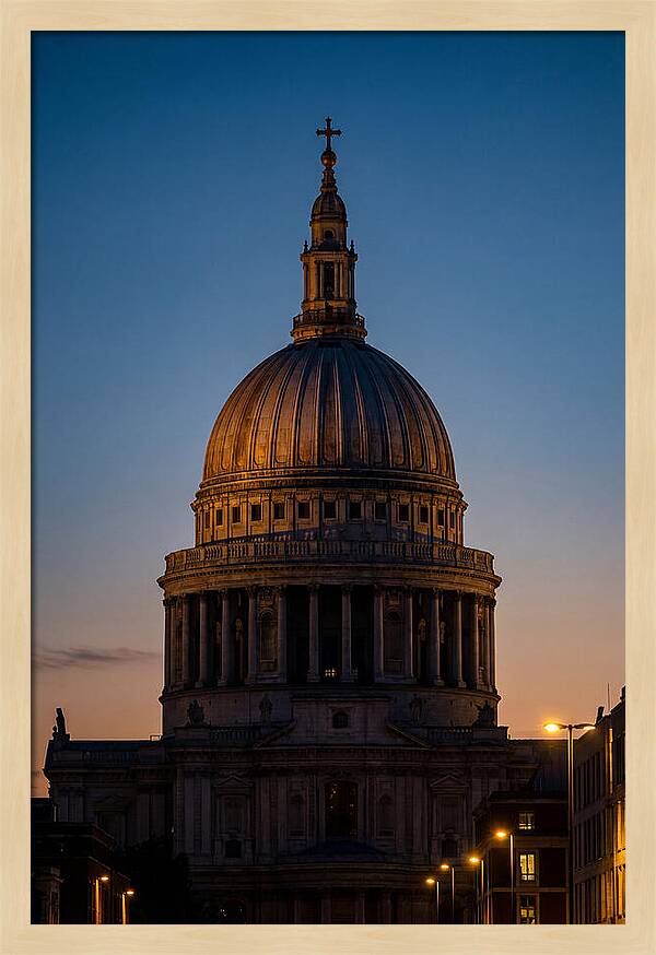 Londons Majestic St Pauls Cathedral