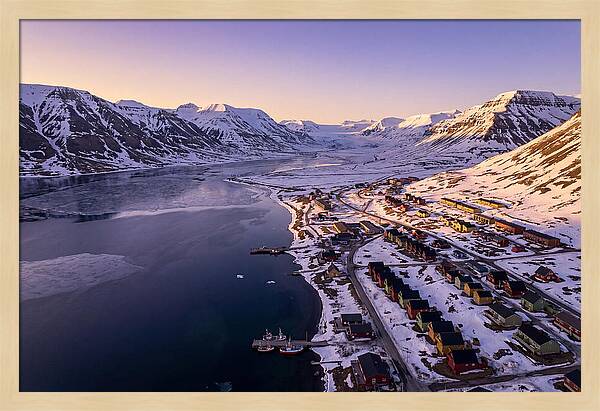 Longyearbyen At Dusk