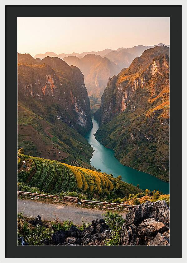 Ma Pi Leng Pass Serenity