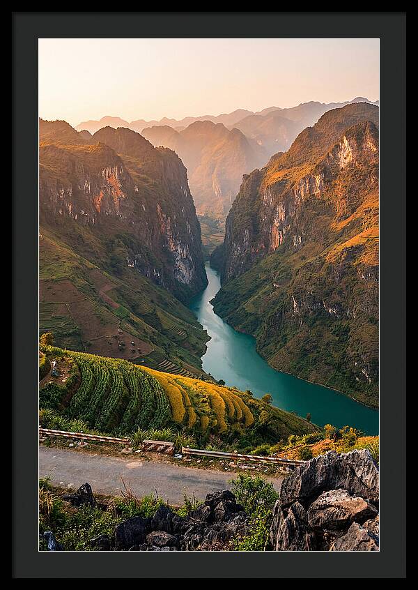 Ma Pi Leng Pass Serenity