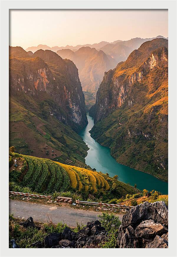 Ma Pi Leng Pass Serenity