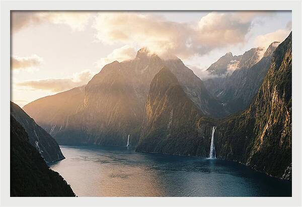 Majestic Milford Sound Landscape