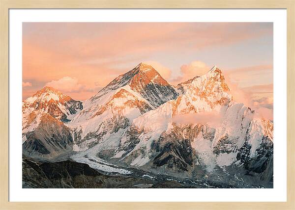 Majestic Mount Everest Vista