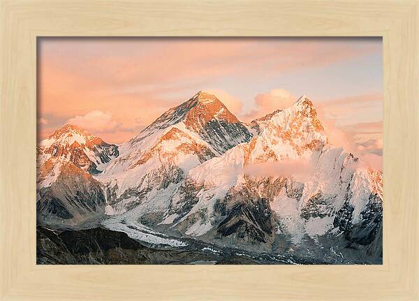 Majestic Mount Everest Vista