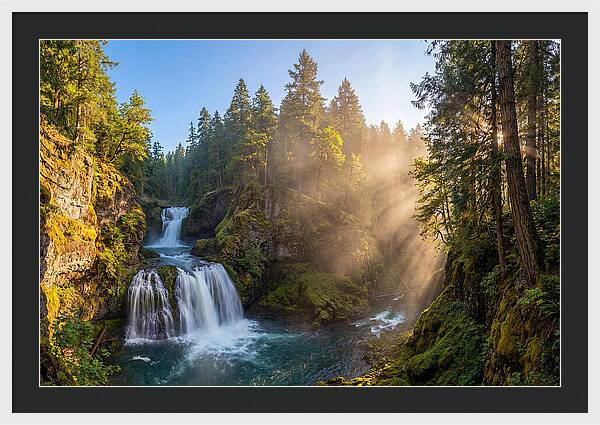 Majestic Multnomah Falls