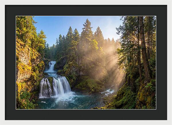 Majestic Multnomah Falls