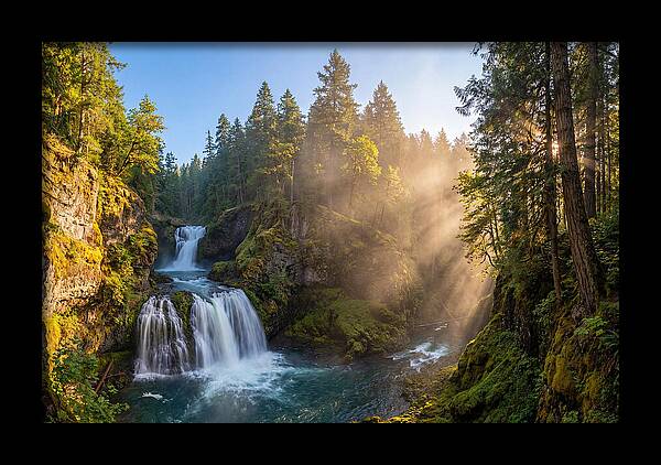 Majestic Multnomah Falls