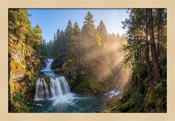 Majestic Multnomah Falls
