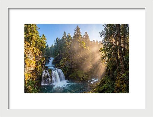 Majestic Multnomah Falls
