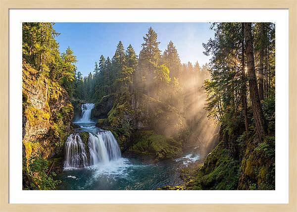 Majestic Multnomah Falls