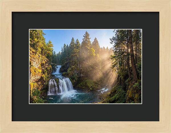 Majestic Multnomah Falls