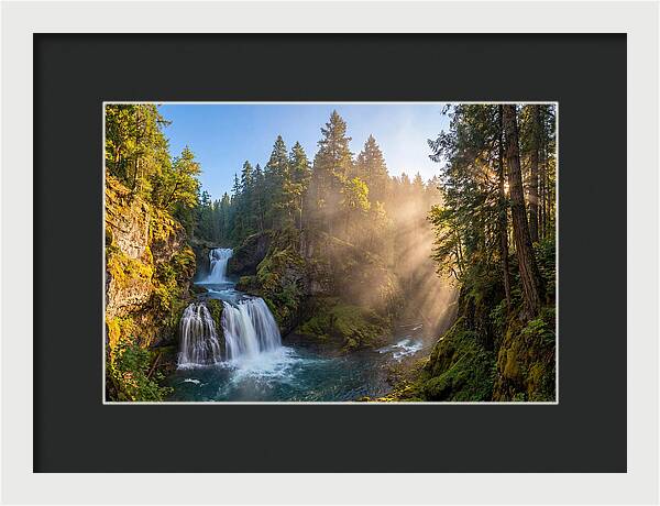 Majestic Multnomah Falls