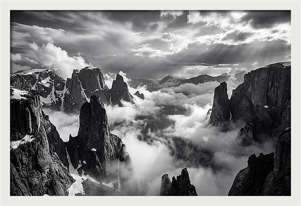 Majestic Peaks Of Zhangjiajie Mountains