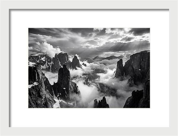 Majestic Peaks Of Zhangjiajie Mountains