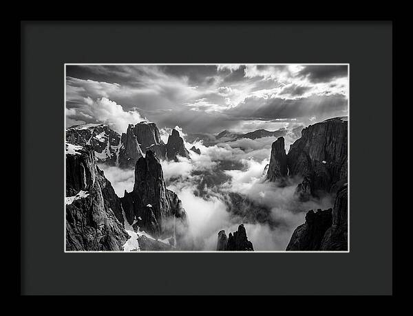 Majestic Peaks Of Zhangjiajie Mountains