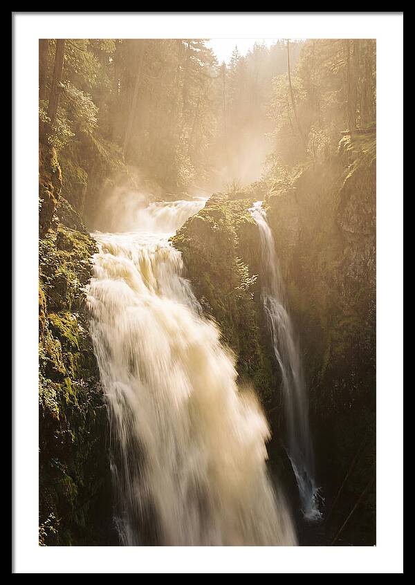Majestic Plitvice Lakes Cascade