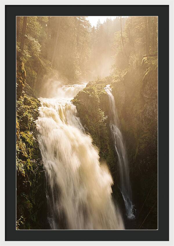 Majestic Plitvice Lakes Cascade