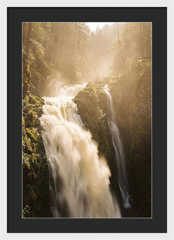 Majestic Plitvice Lakes Cascade