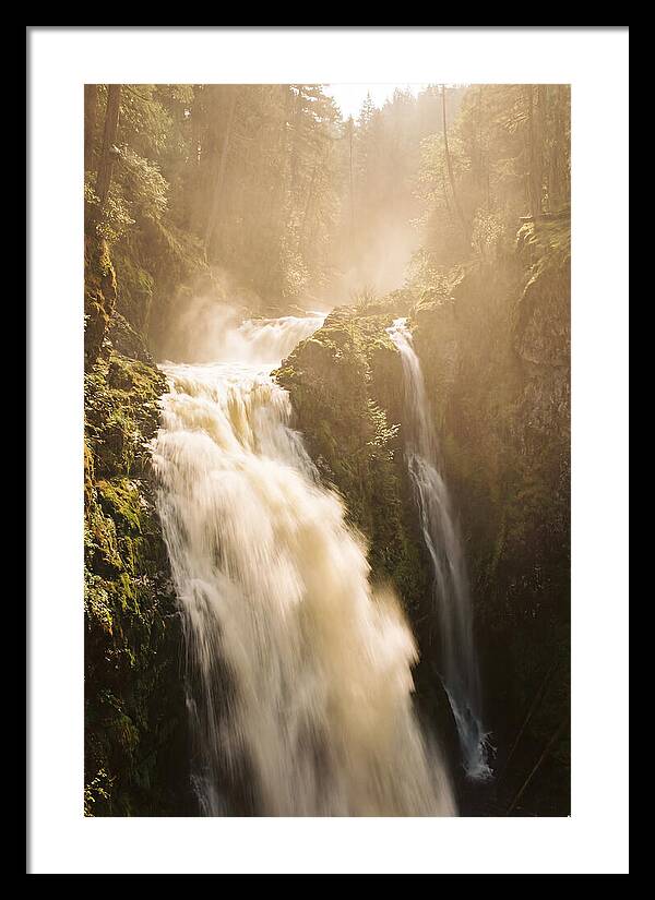 Majestic Plitvice Lakes Cascade