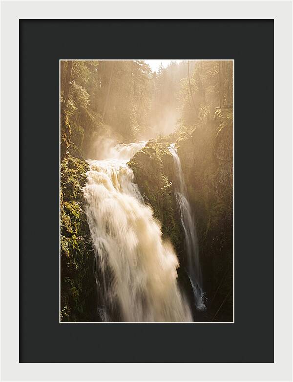 Majestic Plitvice Lakes Cascade