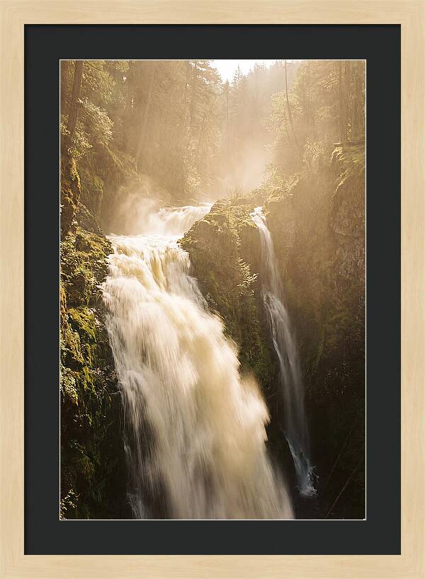 Majestic Plitvice Lakes Cascade