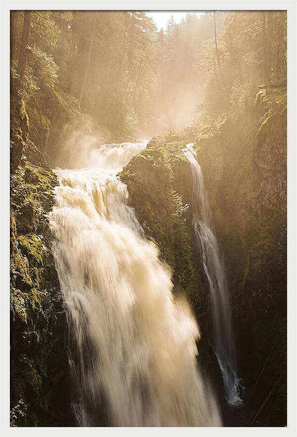 Majestic Plitvice Lakes Cascade