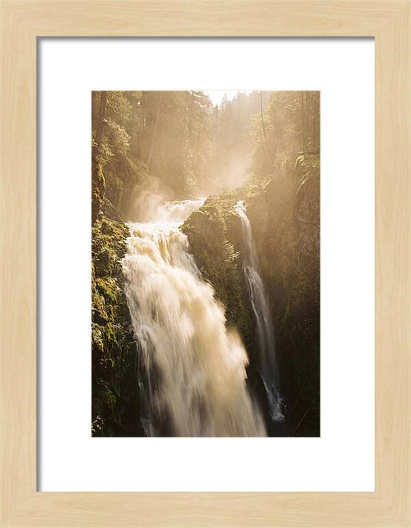 Majestic Plitvice Lakes Cascade