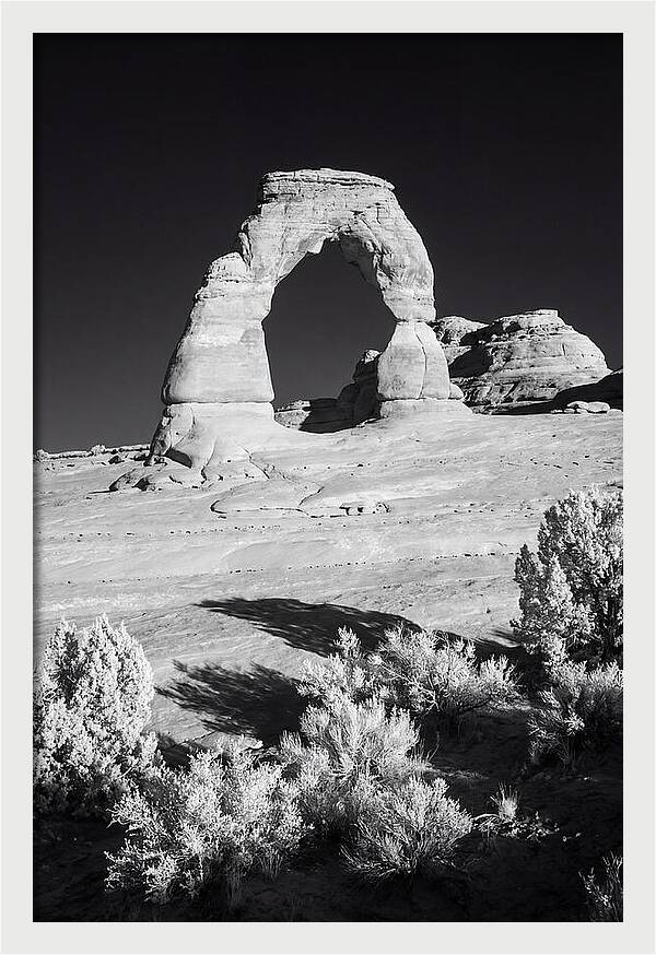 Majestic Sunset Over Delicate Arch
