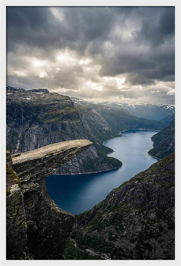 Majestic Trolltunga View