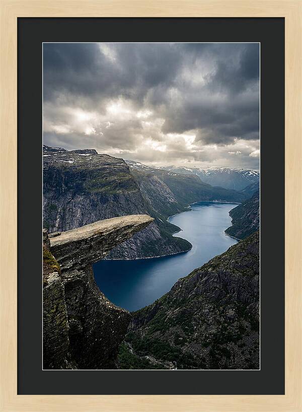 Majestic Trolltunga View