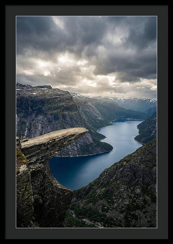 Majestic Trolltunga View
