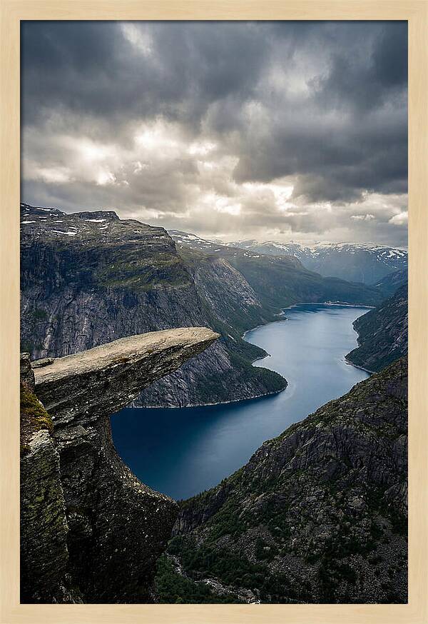 Majestic Trolltunga View