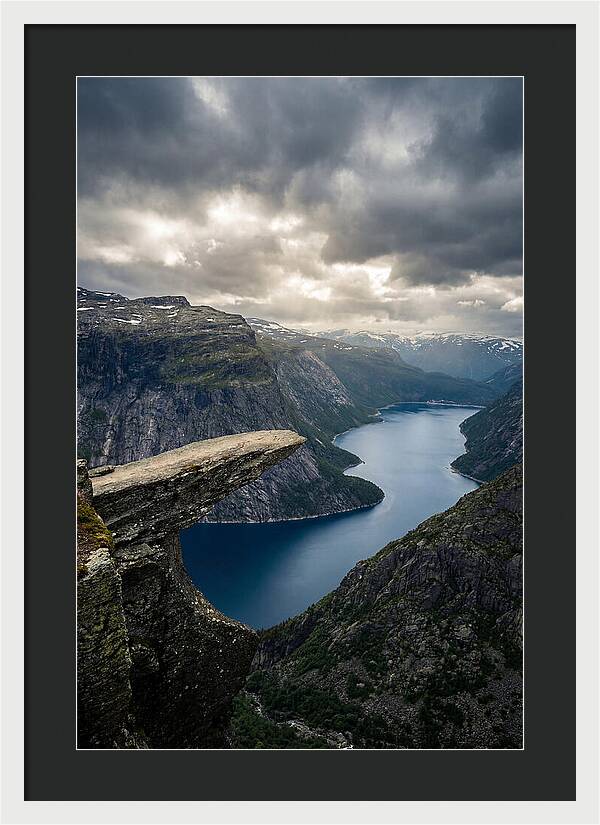 Majestic Trolltunga View