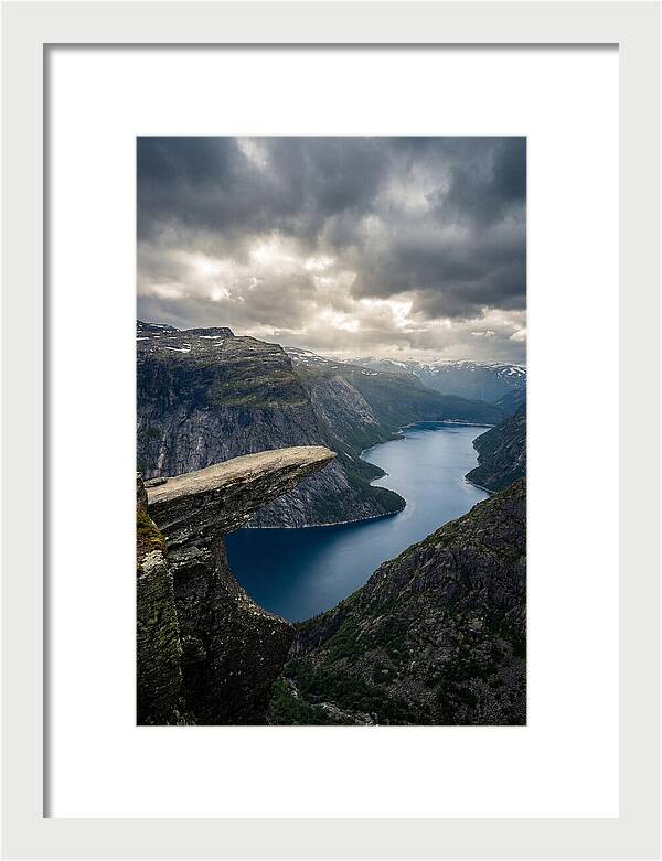 Majestic Trolltunga View