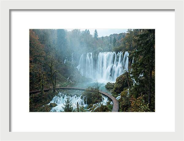 Majestic Veliki Slap Waterfall