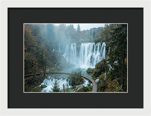 Majestic Veliki Slap Waterfall
