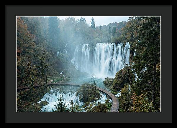 Majestic Veliki Slap Waterfall