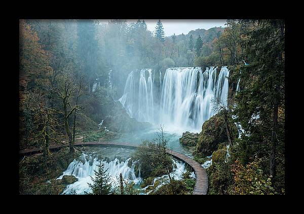Majestic Veliki Slap Waterfall