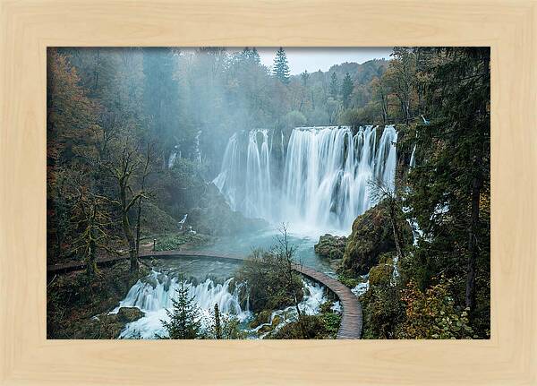 Majestic Veliki Slap Waterfall