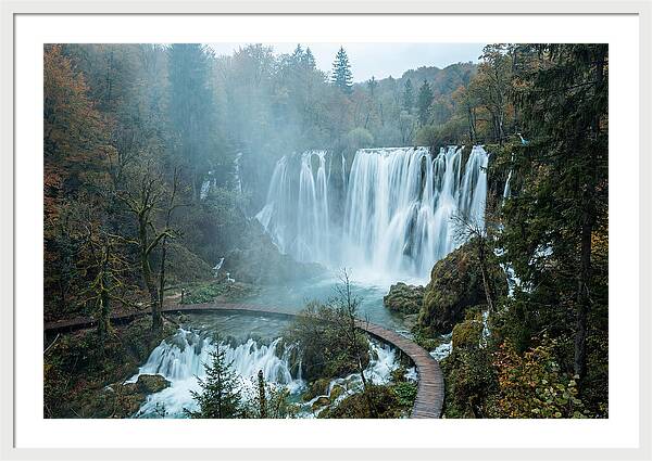 Majestic Veliki Slap Waterfall