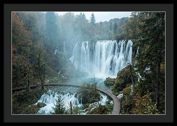 Majestic Veliki Slap Waterfall