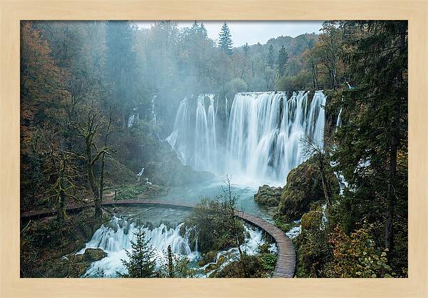 Majestic Veliki Slap Waterfall