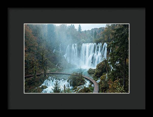 Majestic Veliki Slap Waterfall
